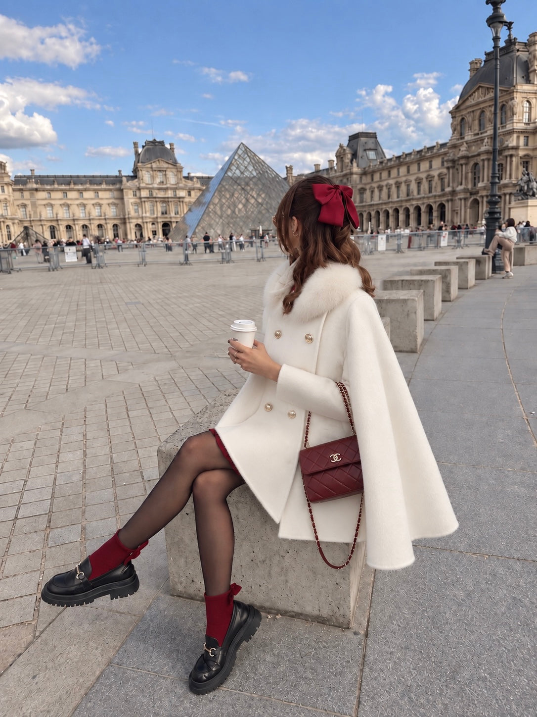 Odette Bouclé Cape
