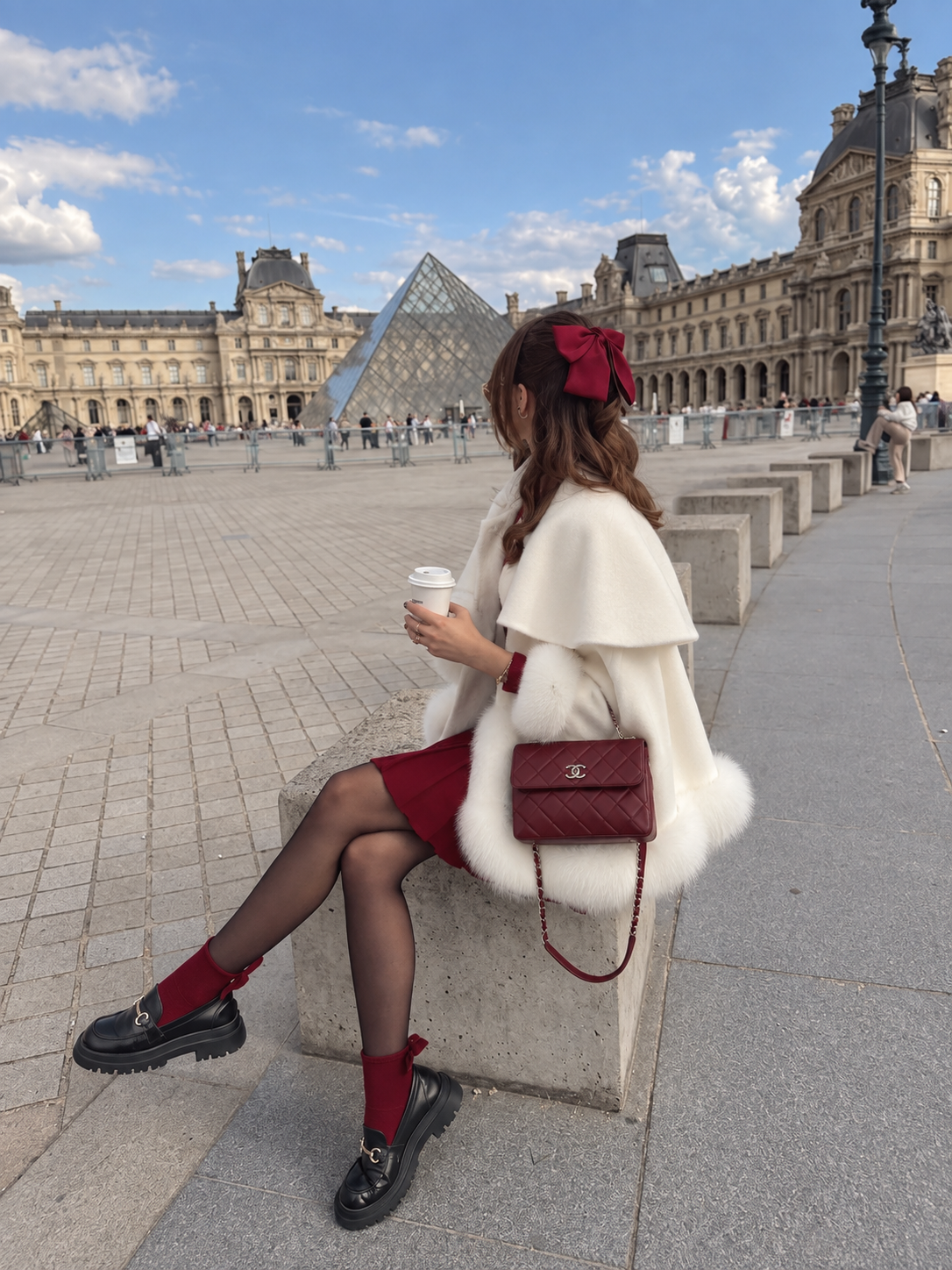 Odette Bouclé Cape